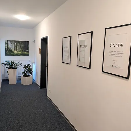 Freizeitheim Jugendhotel Ec Oberschlauersbach Ggmbh Bed & Breakfast